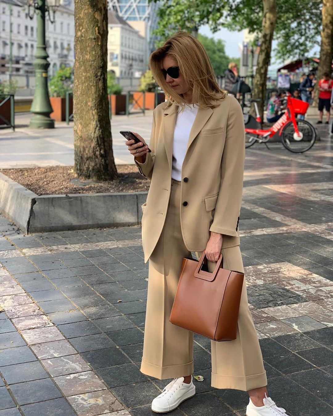 Перша у всьому: Олена Зеленська блищить в Брюсселі у вишуканому класичному образі