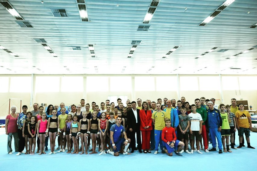 Олена Зеленська показала, як носити &quot;колір перемоги&quot;