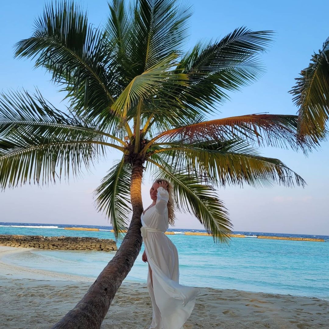 Українська співачка поділилася особистими фото зі святкування весілля на Мальдівах