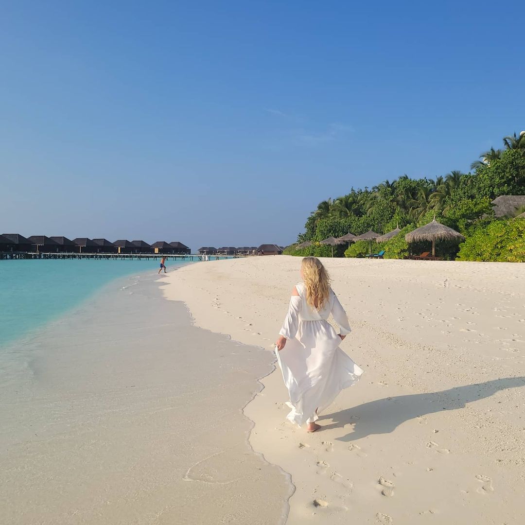 Українська співачка поділилася особистими фото зі святкування весілля на Мальдівах
