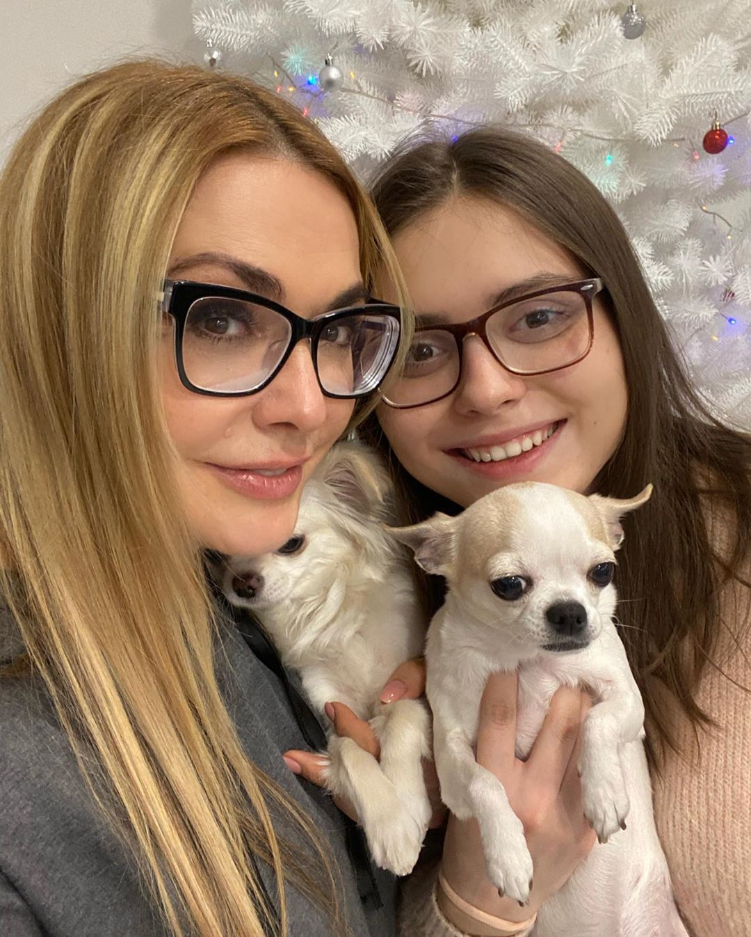 Самые милые: Ольга Сумская растрогала семейным ужином на Маланку