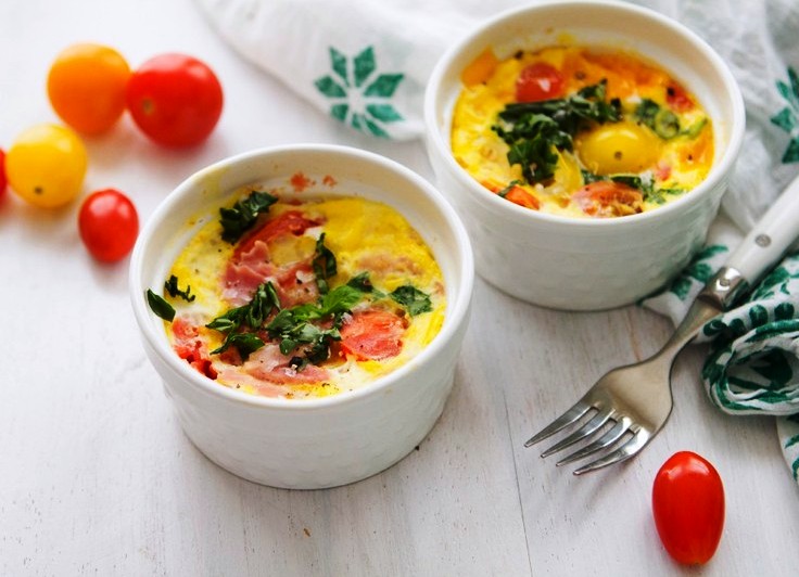 Омлет з овочами в мікрохвильовці: рецепт швидкого сніданку