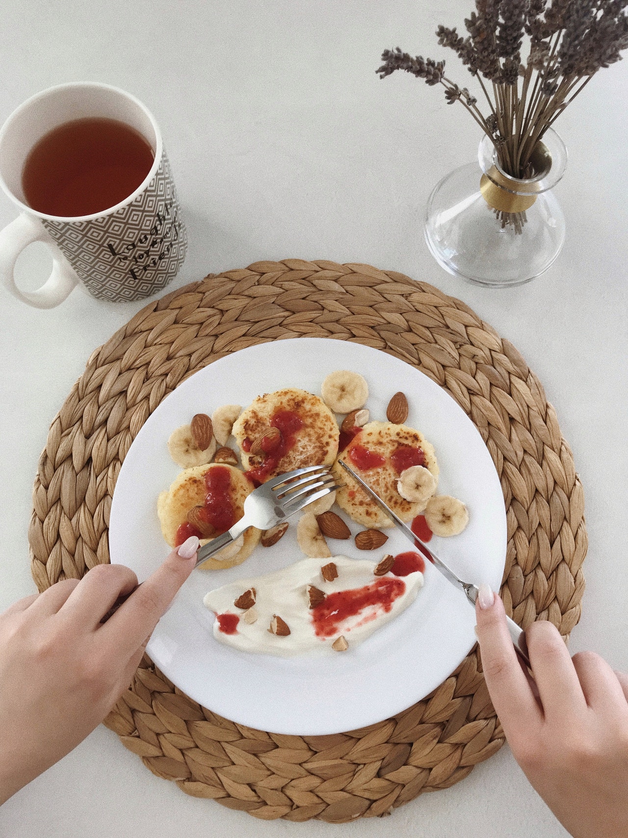 Как определить оптимальную порцию и что лучше есть на завтрак: исчерпывающий ответ диетолога