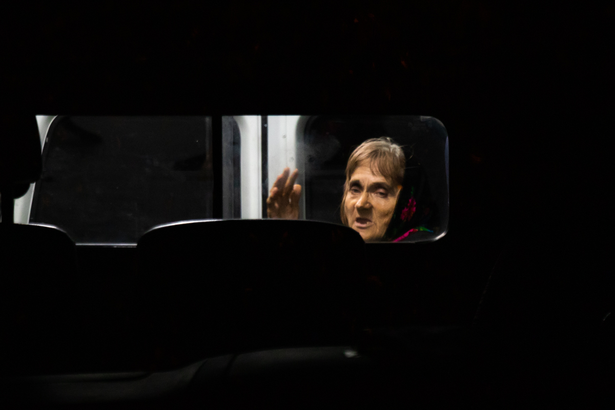 Сусіди відчули запах: у Києві жінка тиждень прожила з трупом сина