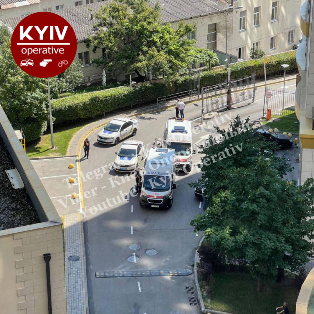 В Киеве произошла стрельба на Голосеевском проспекте. Введена спецоперация &quot;Гром&quot;