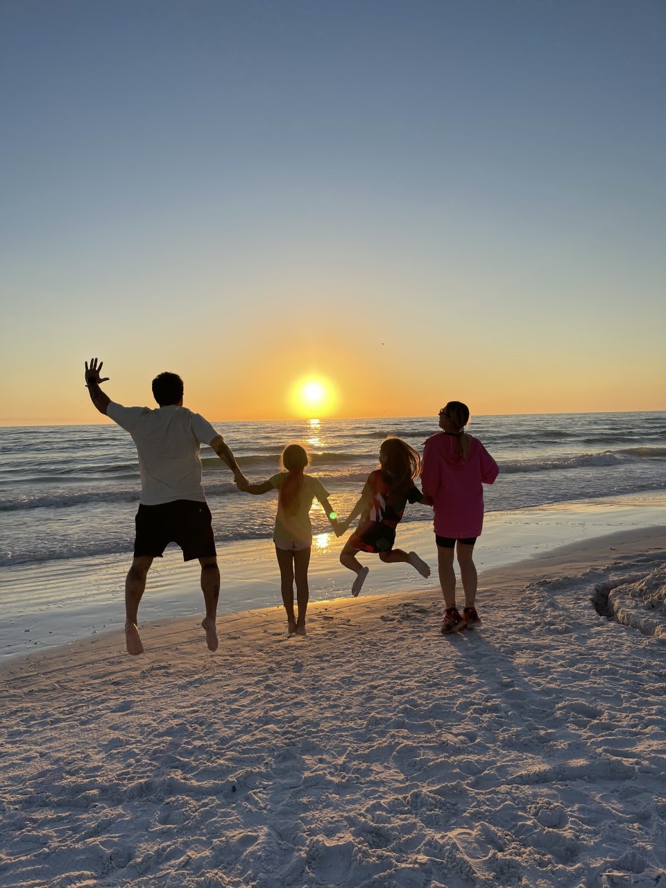 Анатолий Анатолич про поездку в США: мы бы потратили такую же сумму на отдых в Буковеле или Одессе