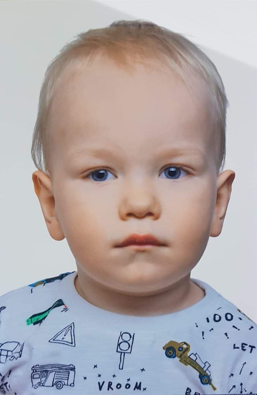 Українців просять допомогти дворічному Мирончикові зі страшним діагнозом