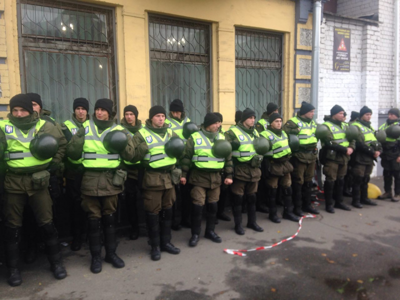 Суд над Коханівським: будівлю оточили близько 70 правоохоронців