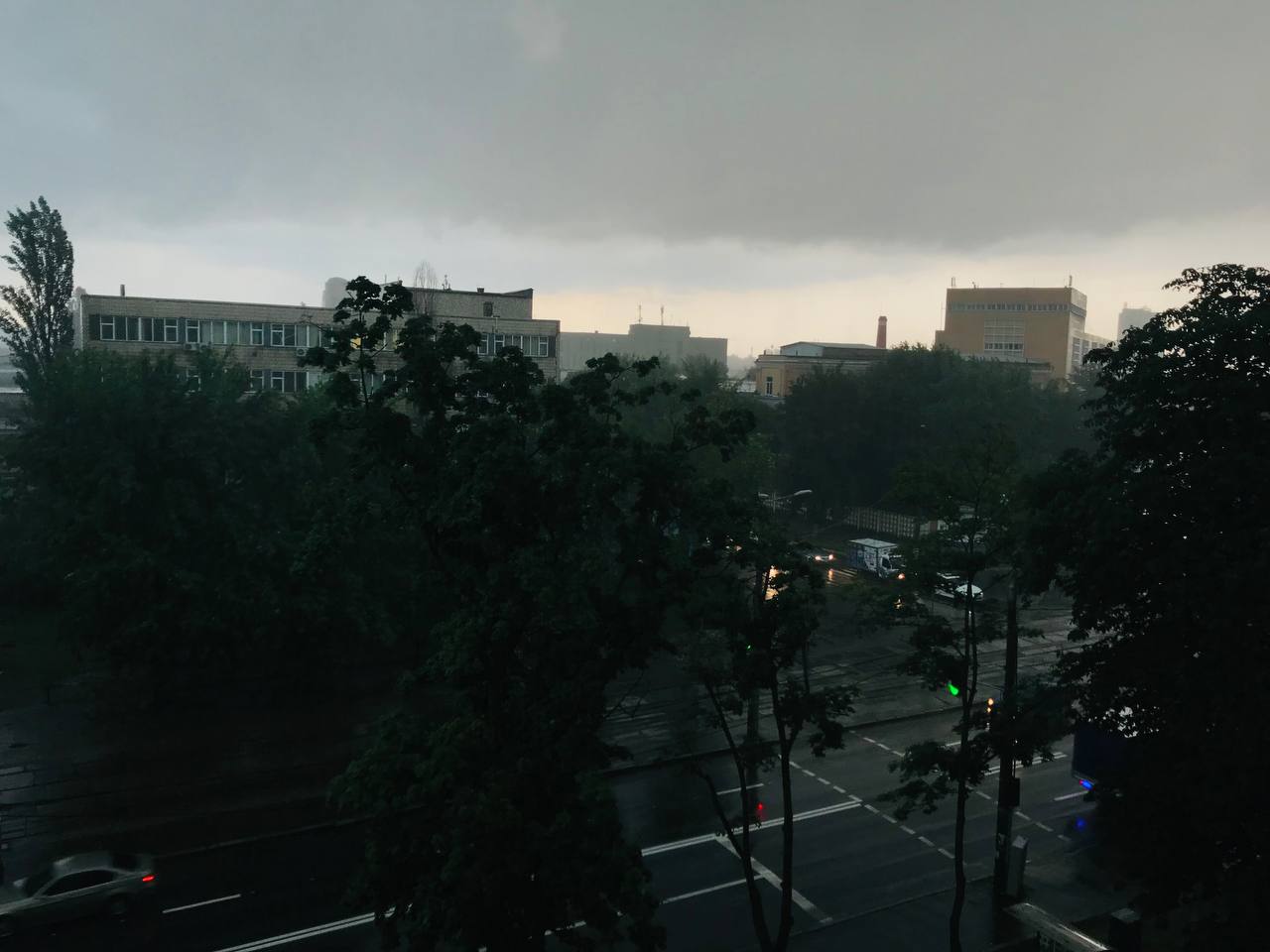 Киев накрыла гроза