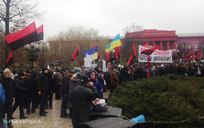 Марш за імпічмент: близько 3 тис. активістів зібралися біля університету Шевченка
