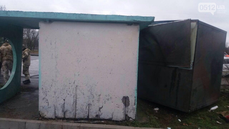 У Миколаївській області вантажівка Нацгвардії врізалася в зупинку