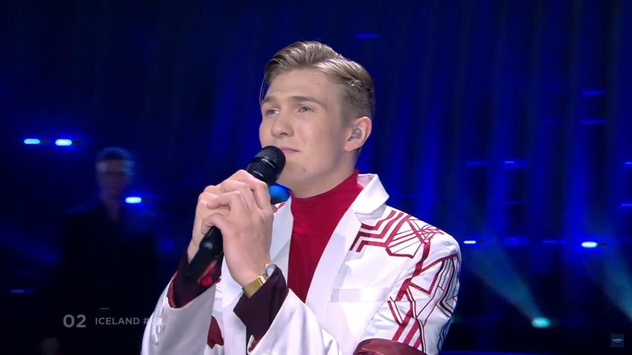 Ари Олафссон