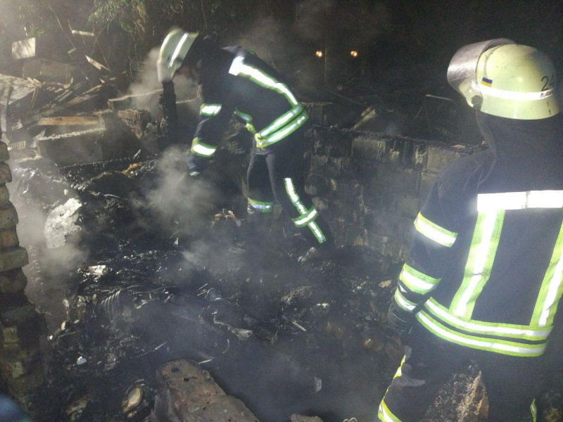 В Киеве ночью сгорел частный дом, есть погибшие