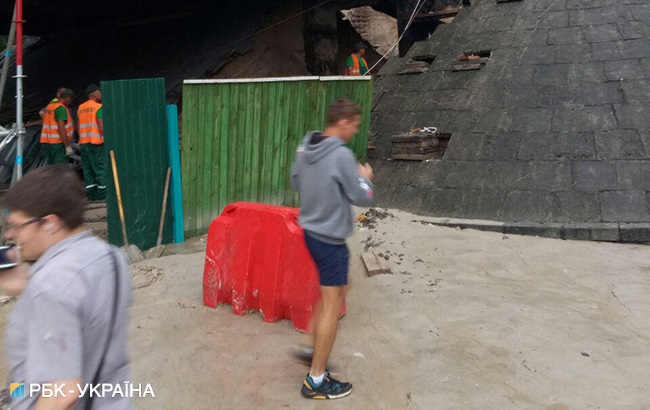 У Подільському районі Києва обвалився шляхопровід