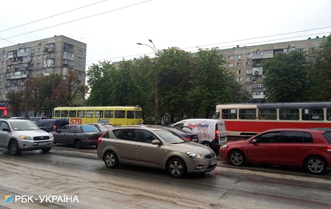 У Подільському районі Києва обвалився шляхопровід