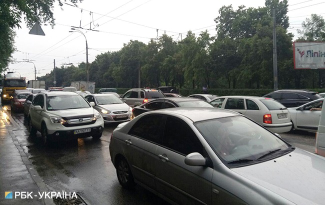 У Подільському районі Києва обвалився шляхопровід