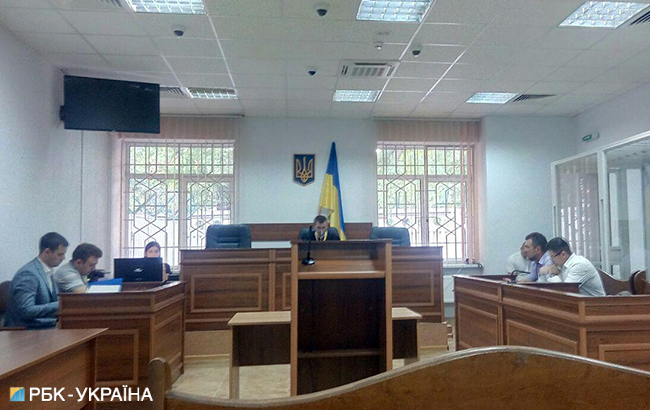 Суд избирает меру пресечения чиновнику из Госгеонедр Фощию