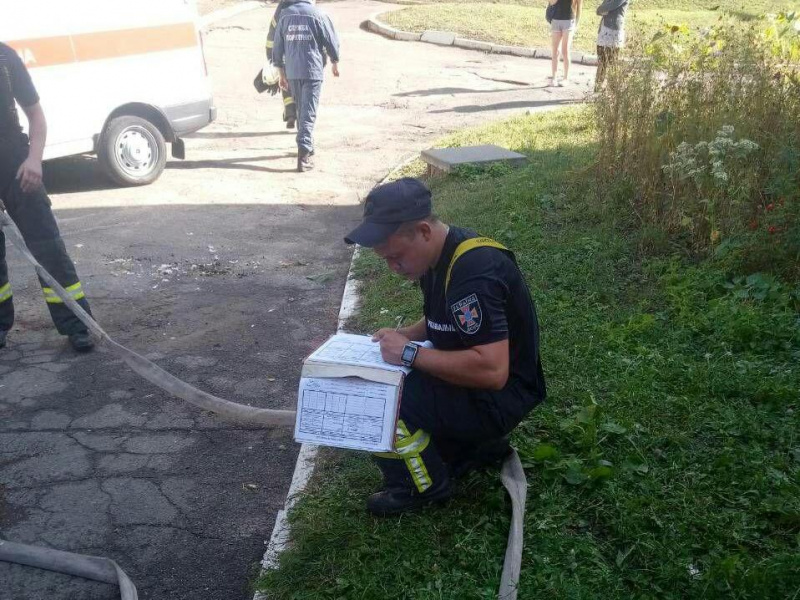 В Киеве из-за пожара в общежитии эвакуировали 50 человек