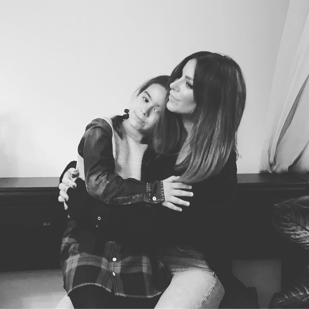 "Шкода дивитися": Ані Лорак поділилася ніжним знімком з дочкою