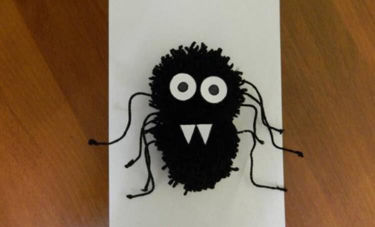 Как необычно и ярко украсить свою комнату к Хэллоуину: топ-7 идей