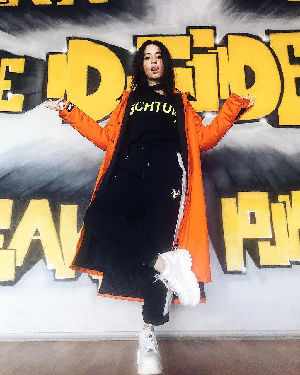 &quot;Ця дівчинка дурман&quot;: Дорофєєва підкорила фанатів новим яскравим образом