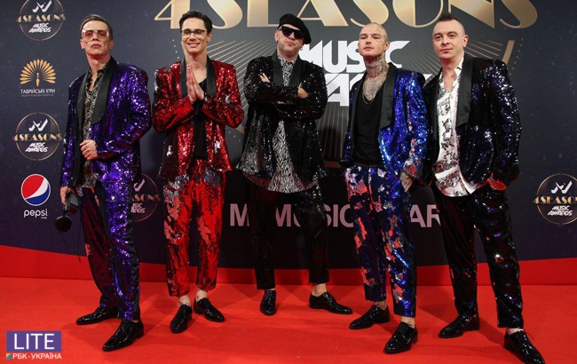 M1 Миѕіс Awards 2018: Потап здивував блискучим вбранням (фото)