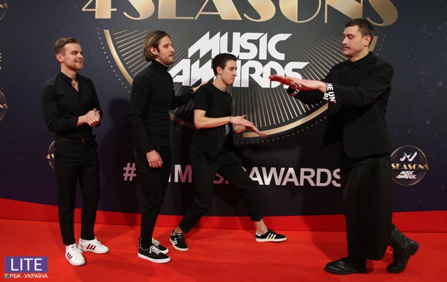 Каменських, Дорофєєва, Джамала: фото з червоної доріжки M1 Music Awards 2018