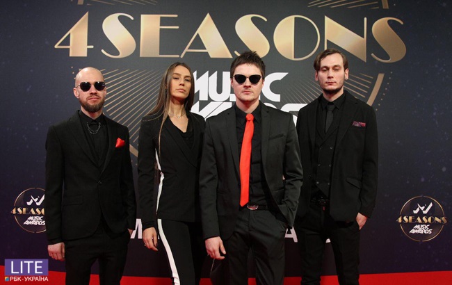 Каменских, Дорофеева, Джамала: фото с красной дорожки M1 Music Awards 2018