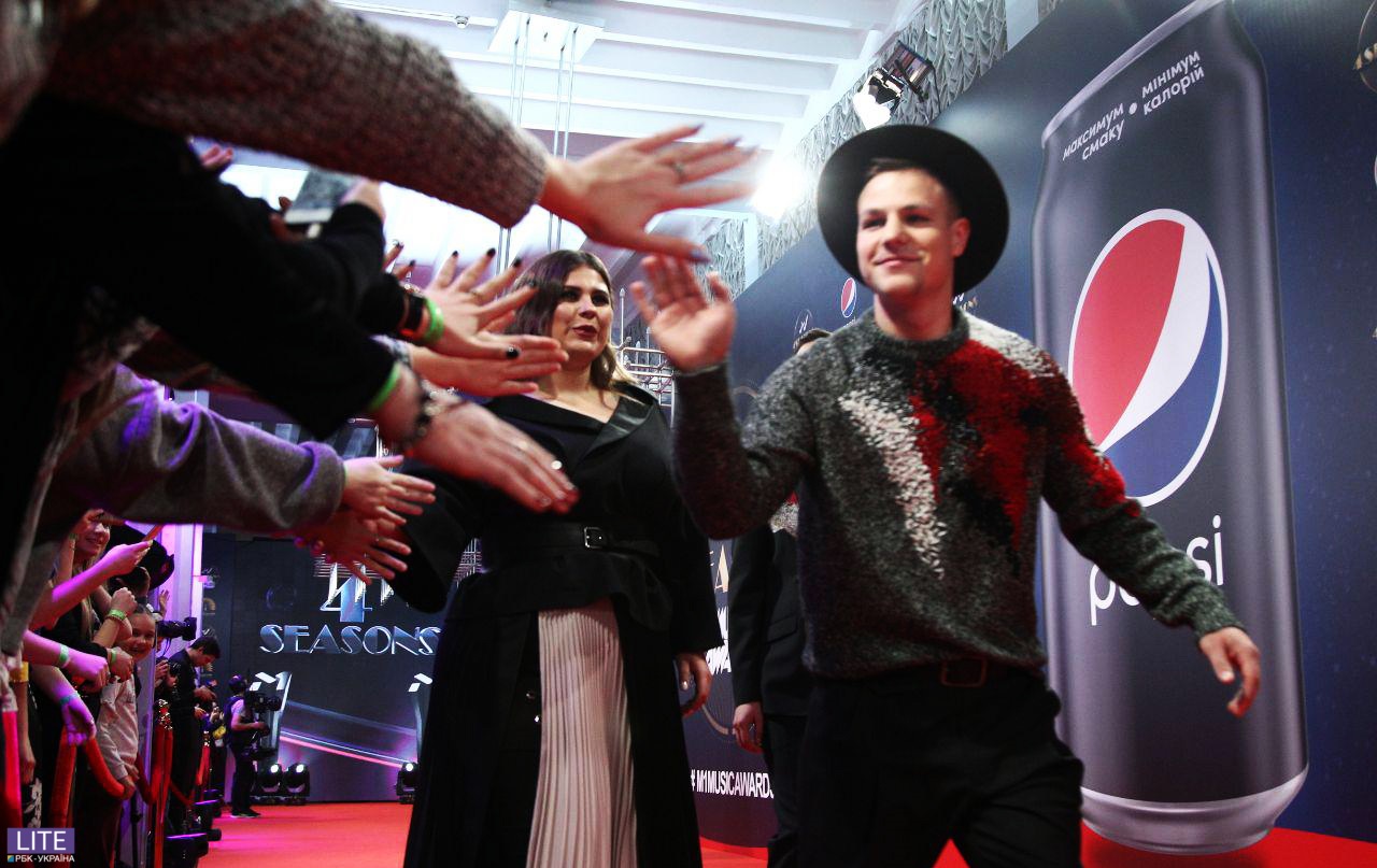 Каменських, Дорофєєва, Джамала: фото з червоної доріжки M1 Music Awards 2018