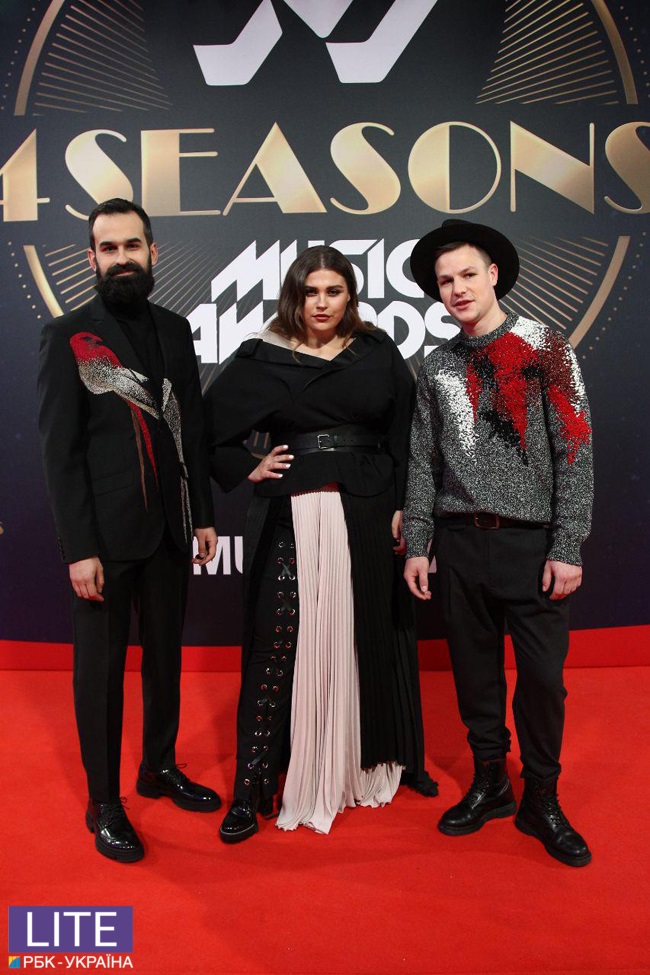 Каменских, Дорофеева, Джамала: фото с красной дорожки M1 Music Awards 2018