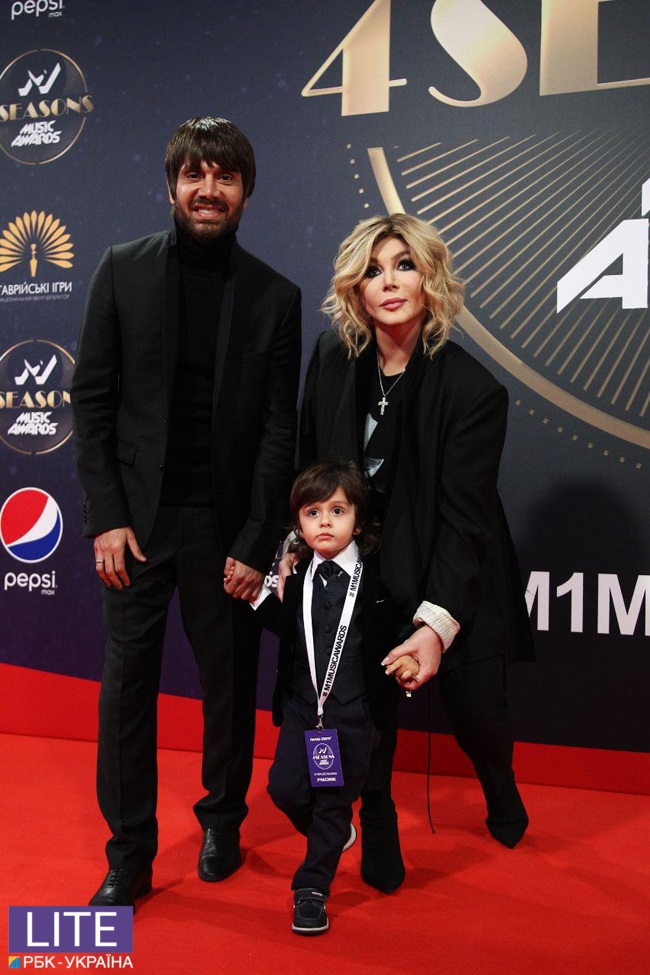 Каменских, Дорофеева, Джамала: фото с красной дорожки M1 Music Awards 2018