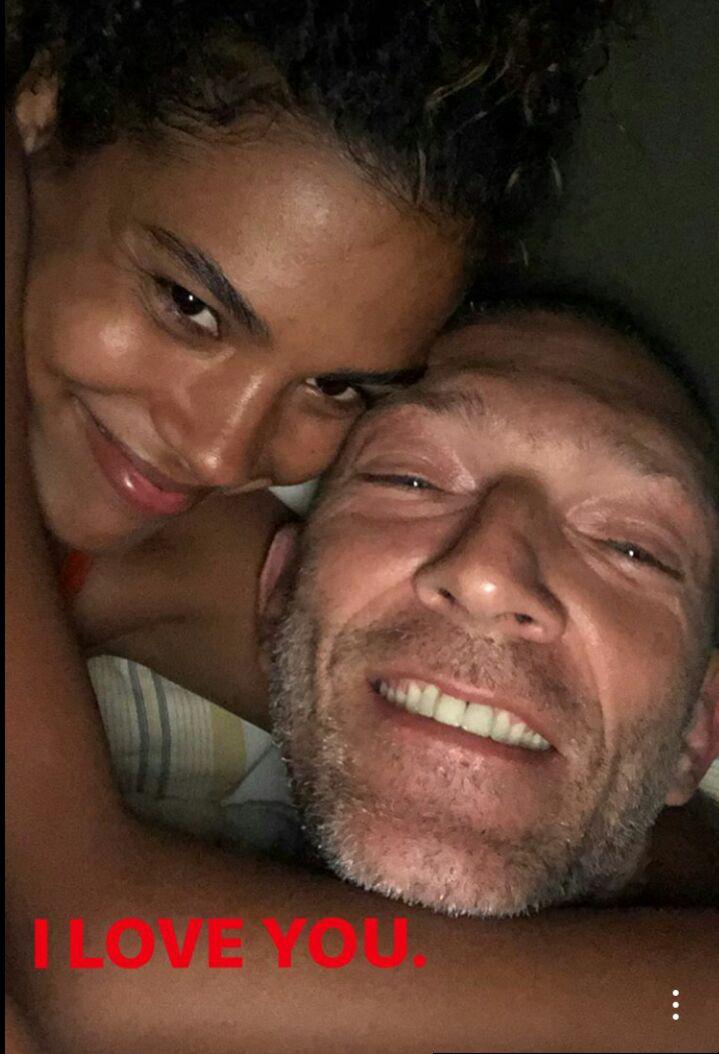 Разом назавжди: Тіна Кунакі засипала мережу фото з коханим чоловіком