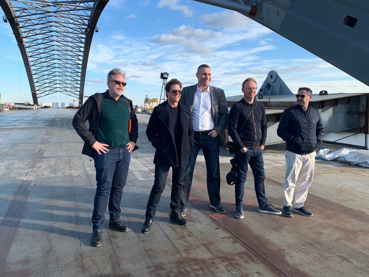 Зеленский &quot;подколол&quot; Тома Круза: в сеть попало видео