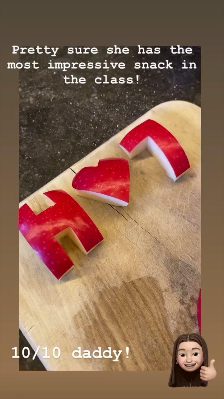 Это очень мило! Виктория и Дэвид Бекхэм с 8-летней Харпер оригинально поздравили всех с Днем доброты (видео)