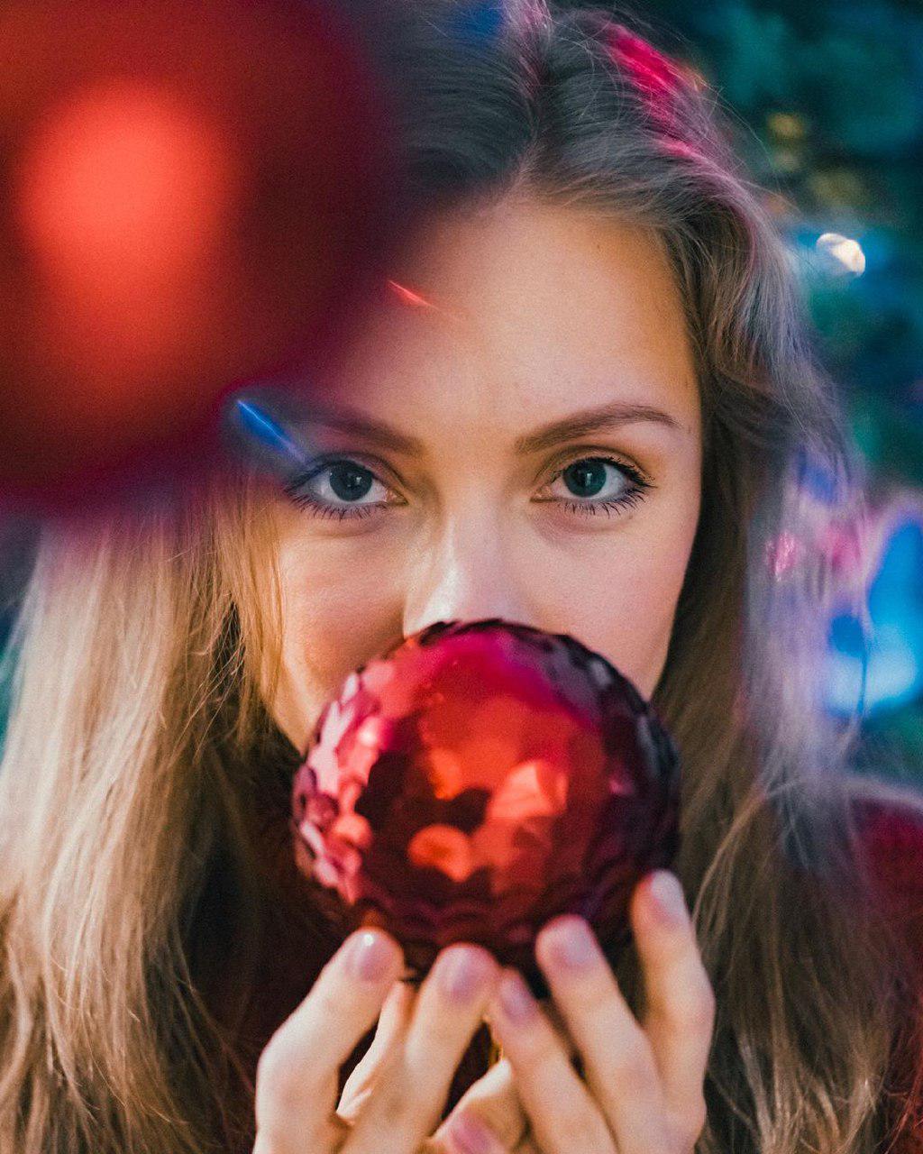 "Распределили роли": Шоптенко показала, как готовится к Новому году с мужем