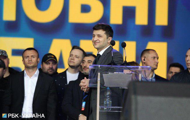 Неспортивный разговор: как прошли дебаты Зеленского и Порошенко на &quot;Олимпийском&quot;