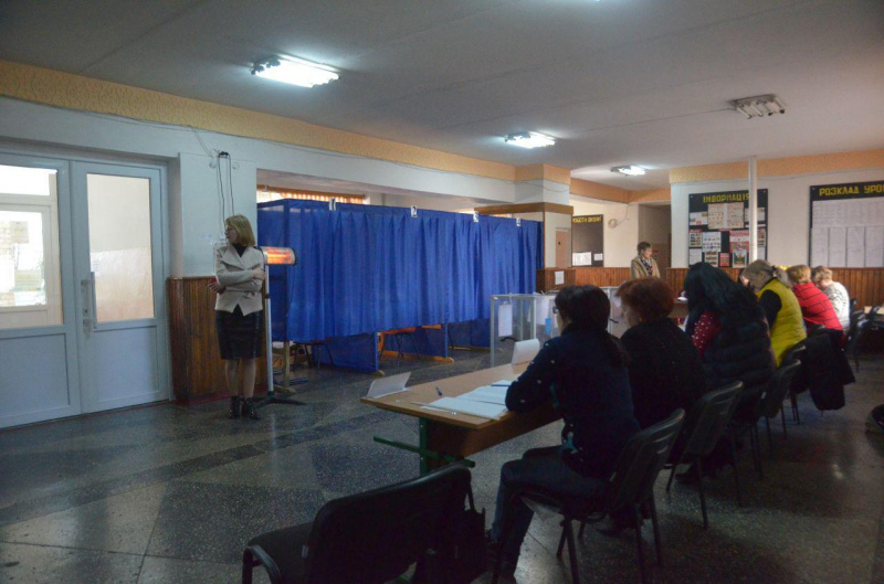 Голос фронту: як пройшов день виборів поблизу окупованого Донецька