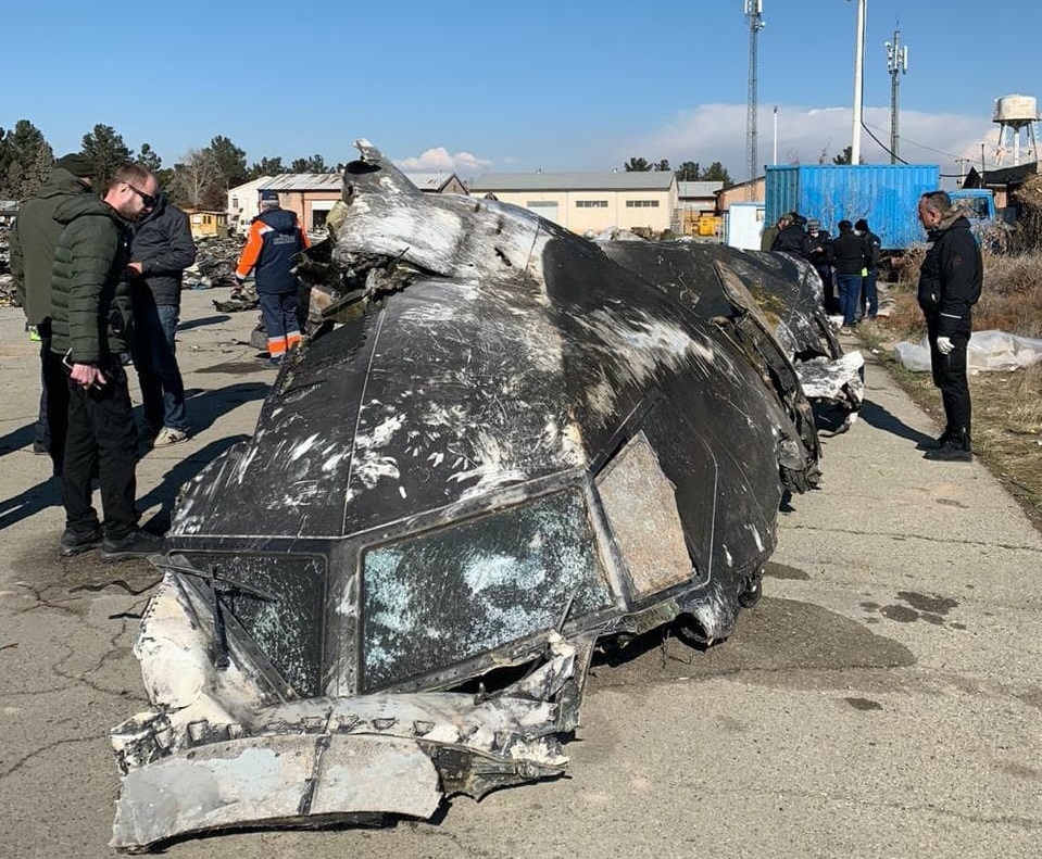 обломки самолета