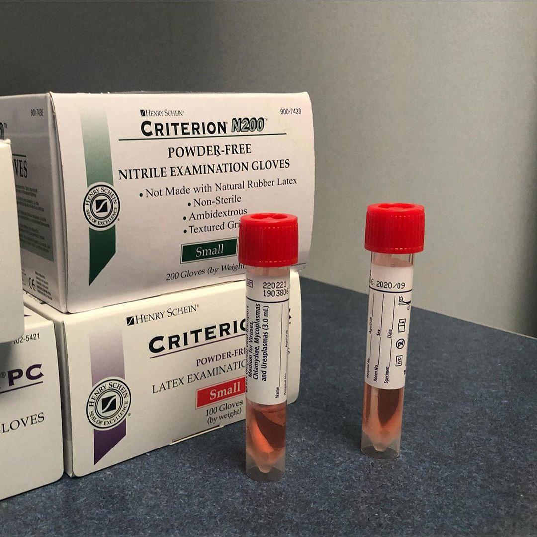 Звезда Голливуда из Украины заразилась коронавирусом