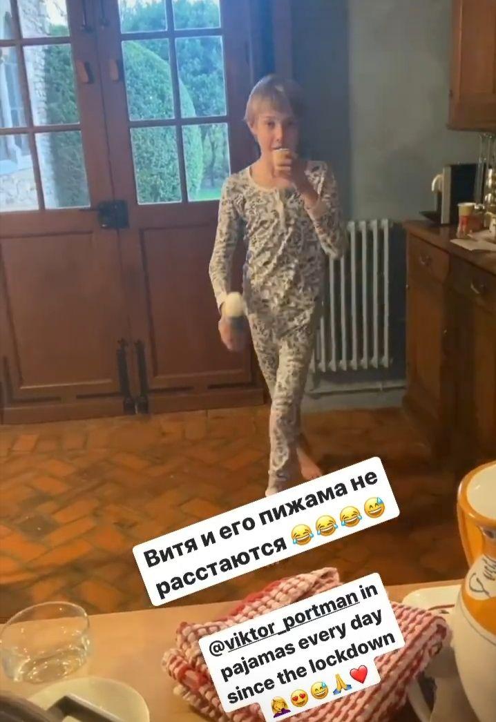 Суперхозяйка: Наталья Водянова показала, что готовит для всей семьи во время карантина