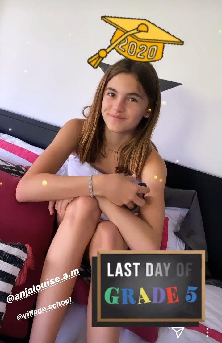 Идеальная мамочка: Алессандра Амбросио умилила сеть забавными фото с детьми