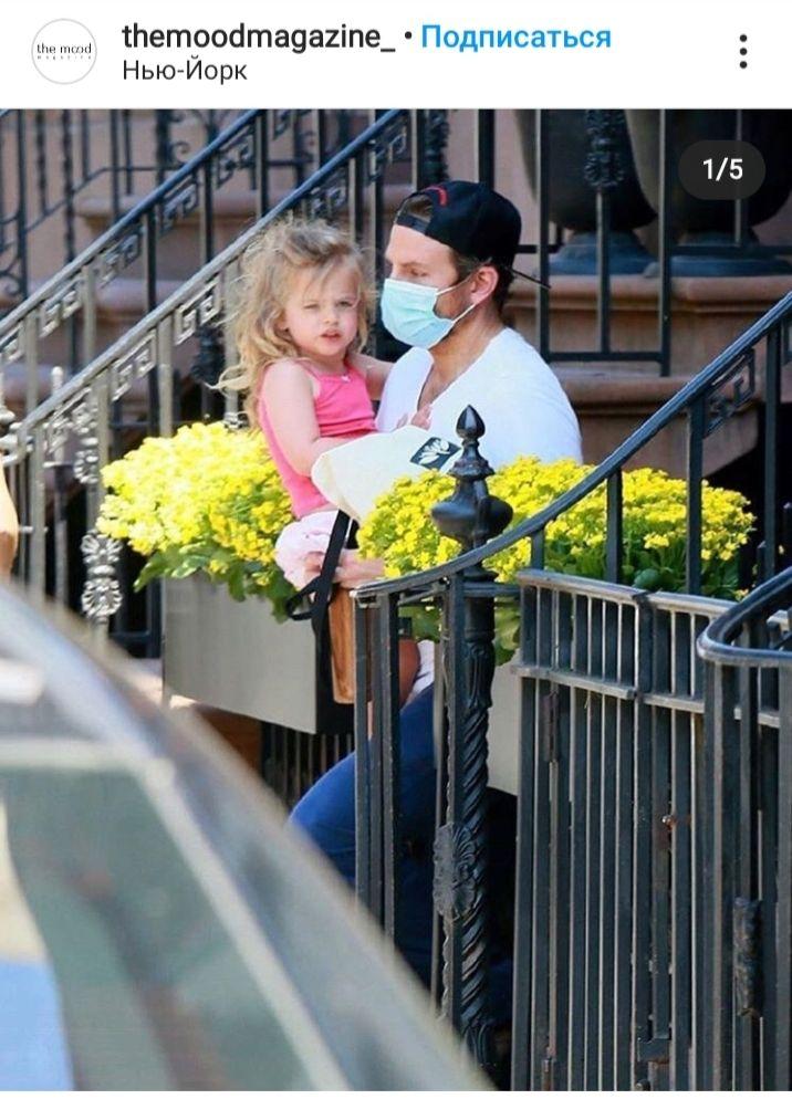 Папина принцесса: Брэдли Купер умилил сеть нежным фото с дочкой на руках