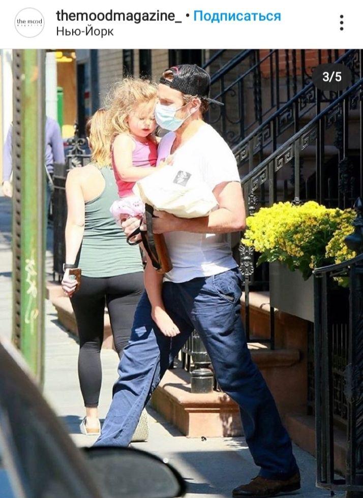 Папина принцесса: Брэдли Купер умилил сеть нежным фото с дочкой на руках