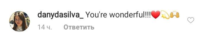 Она идеальна: Алессандра Амбросио в мини-шортах блеснула стройными ножками и железным прессом