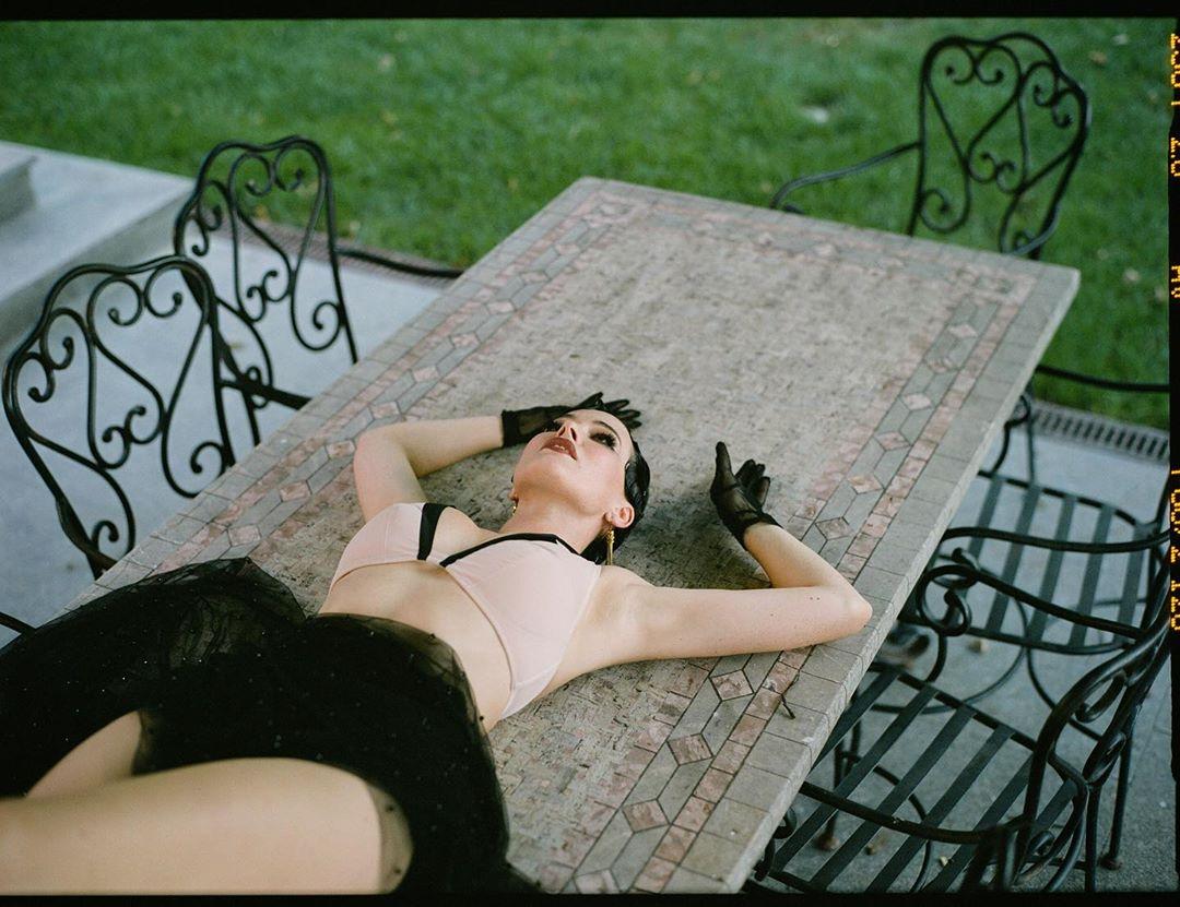 Умопомрачительная: Даша Астафьева произвела фурор в неожиданном образе (фото)