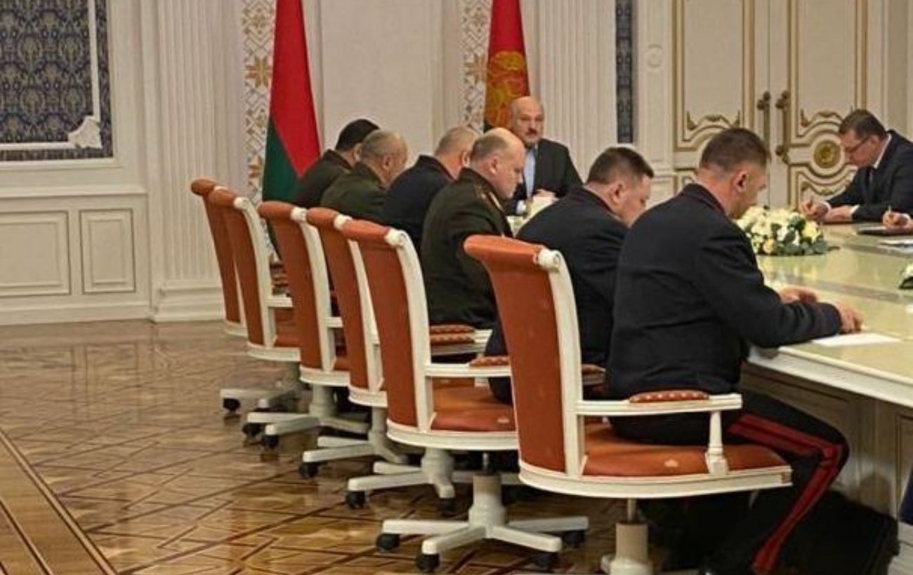 Жіночий марш та затримання: що відбувається у Білорусі