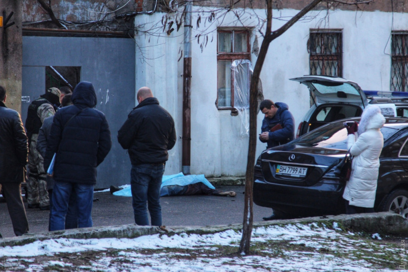 Стрілянина в Одесі: поранені троє поліцейських