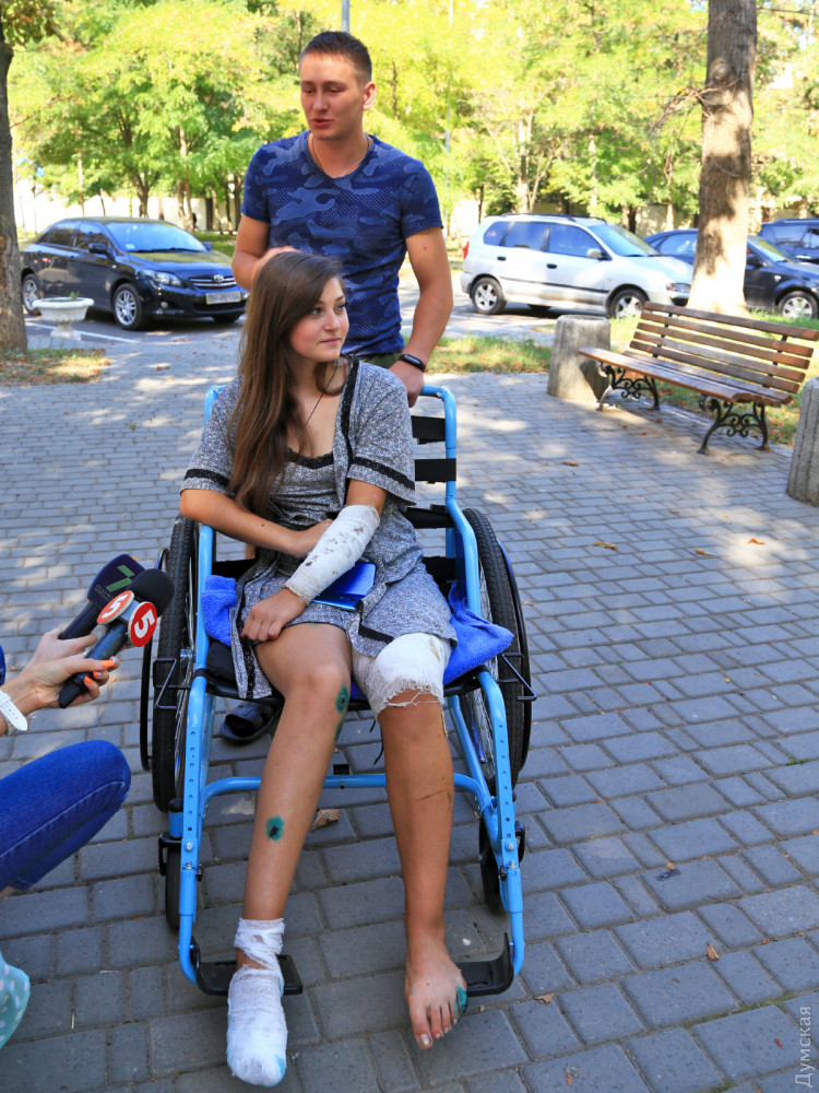 Він виніс мене на руках: постраждала в "Токіо Стар" розповіла нові подробиці трагедії