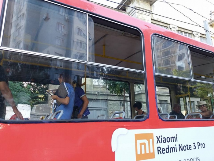 в Одессе неизвестные устроили стрельбу в трамвае