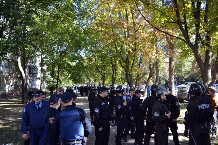 В Одесі під Апеляційним судом сталася бійка